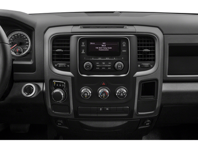 2015 RAM 1500 4WD Crew Cab 140.5" Express