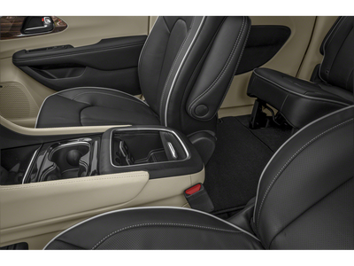 2026 Chrysler Pacifica Limited FWD