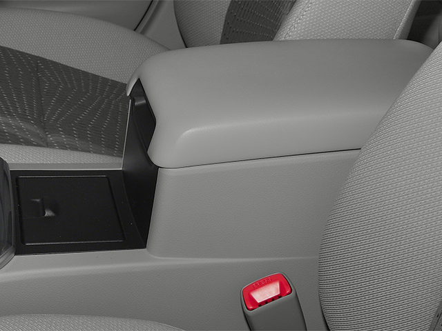 2013 Toyota Camry Hybrid 4dr Sdn LE