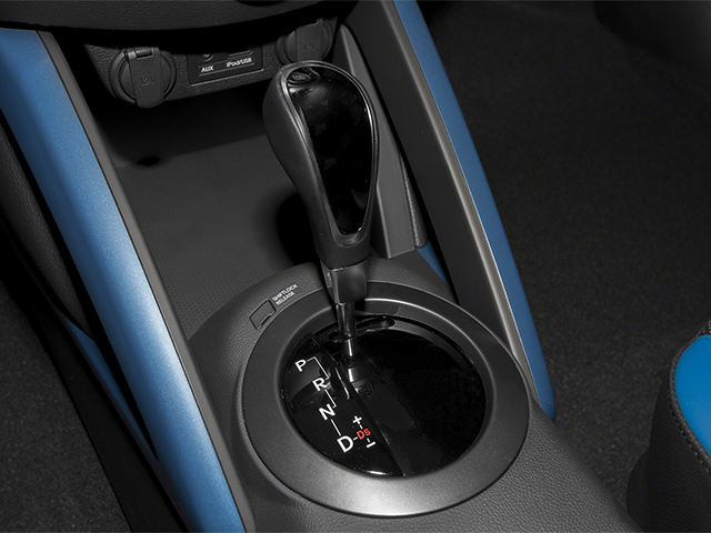 2014 Hyundai Veloster 3dr Cpe Auto Turbo w/Black Int