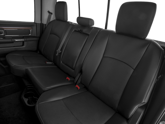 2016 RAM 1500 4WD Crew Cab 140.5" Laramie