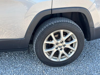 2016 Jeep Cherokee FWD 4dr Sport