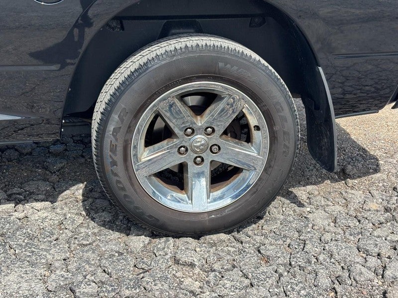 2015 RAM 1500 4WD Crew Cab 140.5" Express