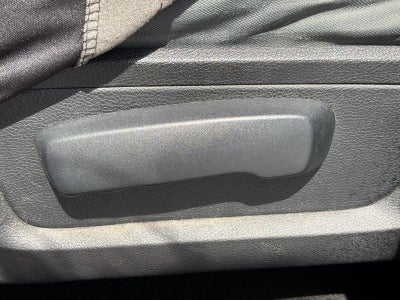 2015 RAM 1500 4WD Crew Cab 140.5" Express