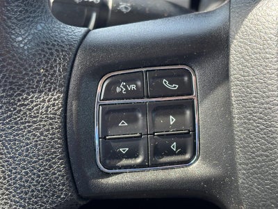 2015 RAM 1500 4WD Crew Cab 140.5" Express