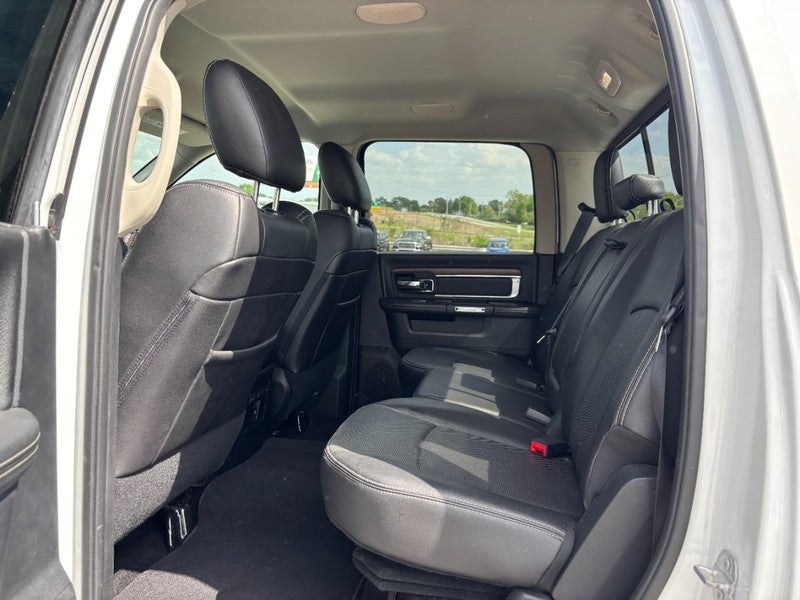 2016 RAM 1500 4WD Crew Cab 140.5" Laramie