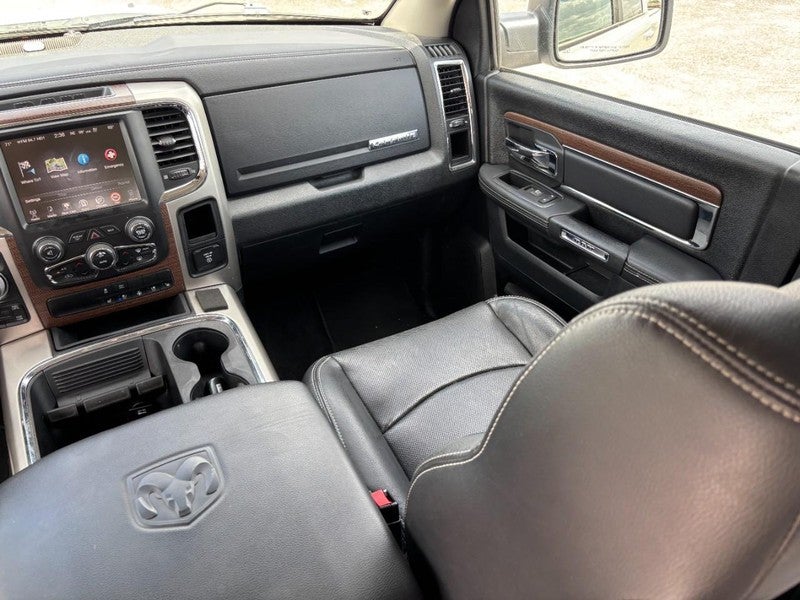 2016 RAM 1500 4WD Crew Cab 140.5" Laramie