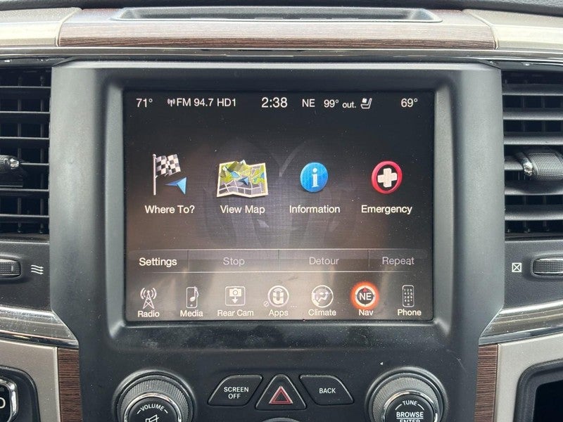 2016 RAM 1500 4WD Crew Cab 140.5" Laramie