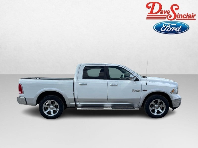 2016 RAM 1500 4WD Crew Cab 140.5" Laramie