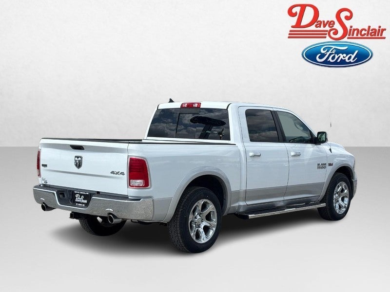 2016 RAM 1500 4WD Crew Cab 140.5" Laramie