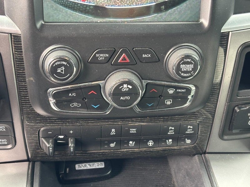 2016 RAM 1500 4WD Crew Cab 140.5" Longhorn Limited