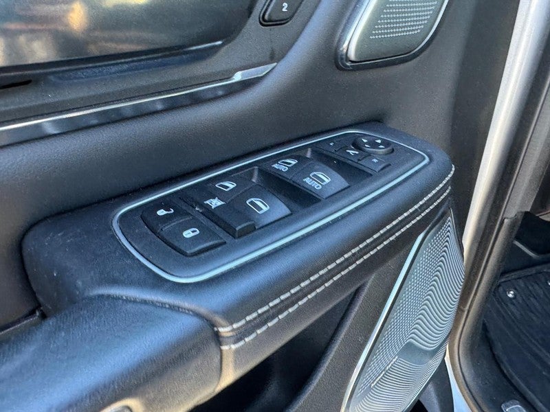 2020 RAM 1500 Limited 4x4 Crew Cab 5'7" Box