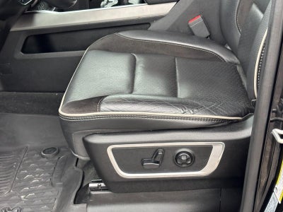 2020 RAM 1500 Laramie 4x4 Crew Cab 5'7" Box