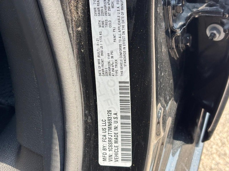 2021 RAM 1500 Laramie 4x4 Crew Cab 5'7" Box