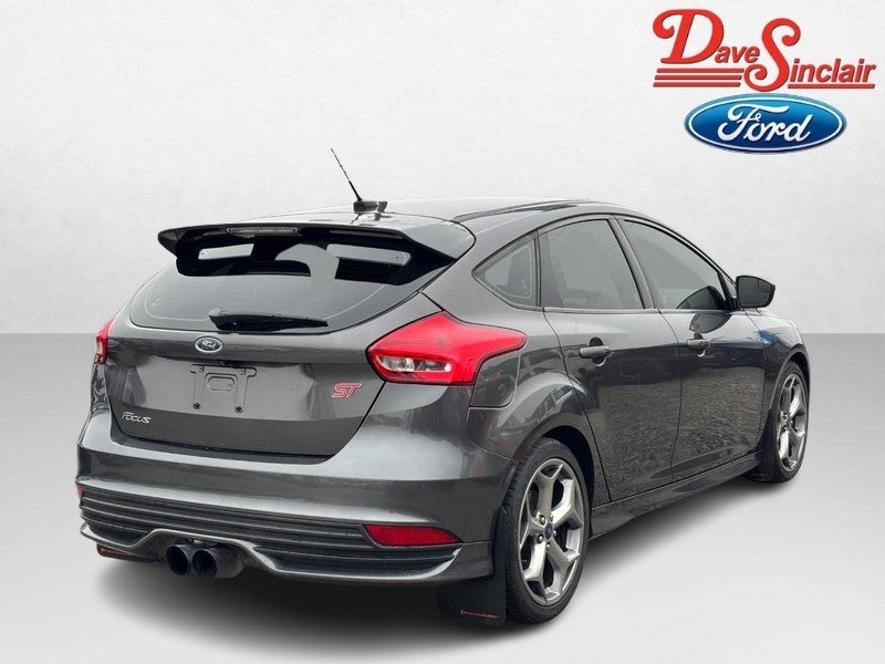 2016 Ford Focus 5dr HB ST