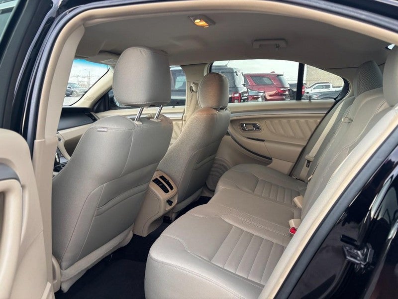 2017 Ford Taurus SE FWD