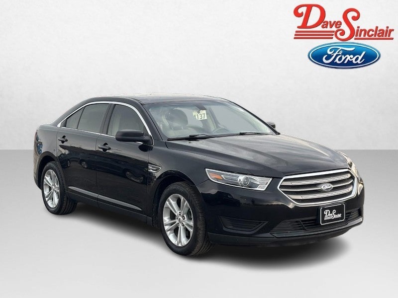 2017 Ford Taurus SE FWD