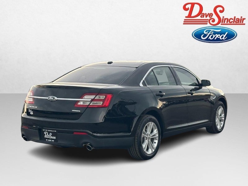 2017 Ford Taurus SE FWD