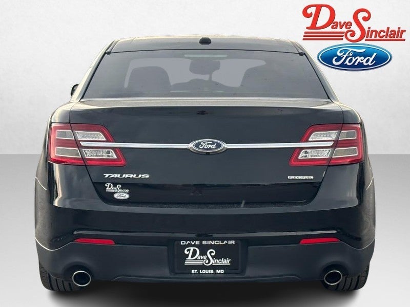 2017 Ford Taurus SE FWD
