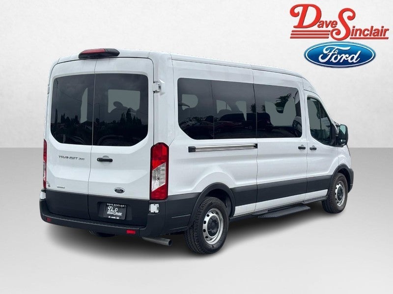 2025 Ford Transit Passenger Wagon T-350 148" Med Roof XL RWD