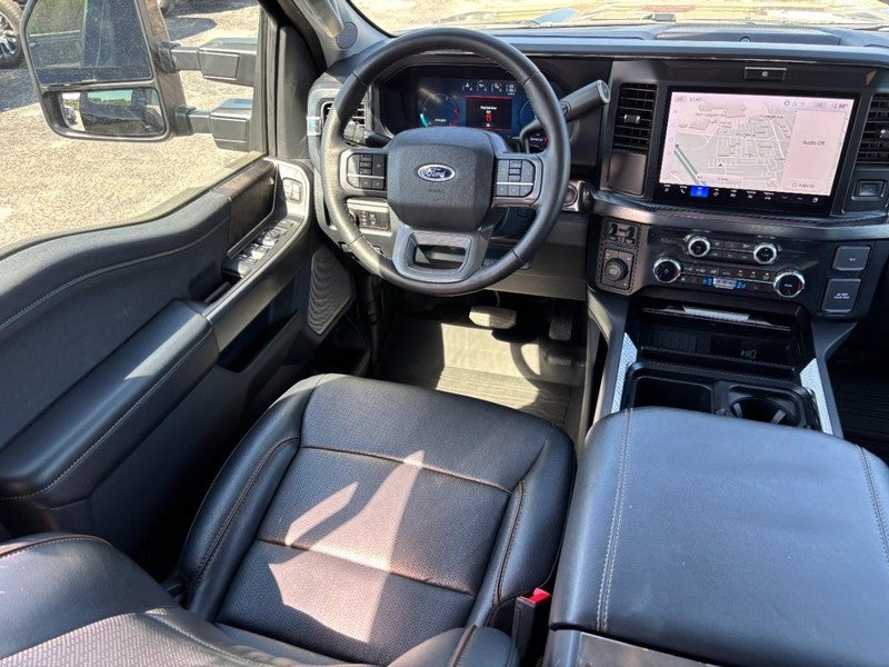 2025 Ford Super Duty F-350 DRW LARIAT 4WD Crew Cab 179" WB 60" CA