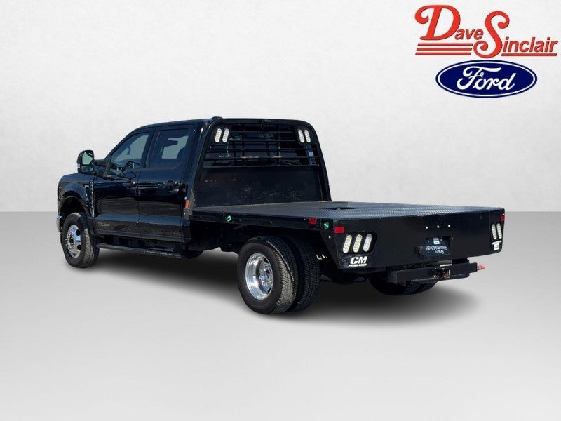 2025 Ford Super Duty F-350 DRW LARIAT 4WD Crew Cab 179" WB 60" CA