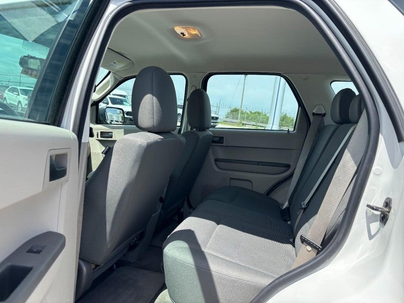 2011 Ford Escape FWD 4dr XLS