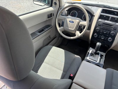 2011 Ford Escape FWD 4dr XLS