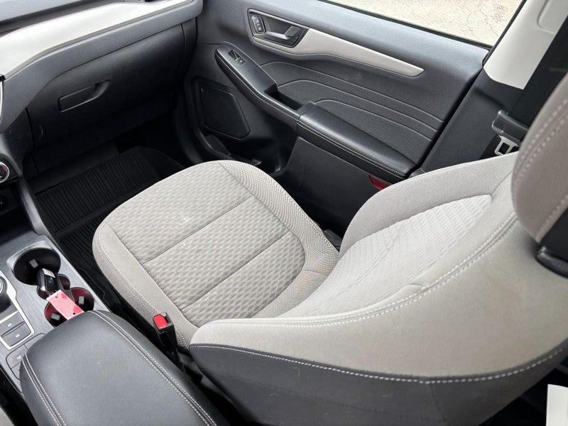 2022 Ford Escape SE FWD