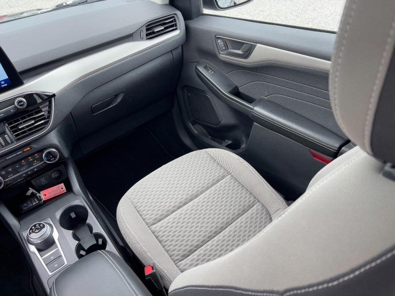 2022 Ford Escape SE FWD