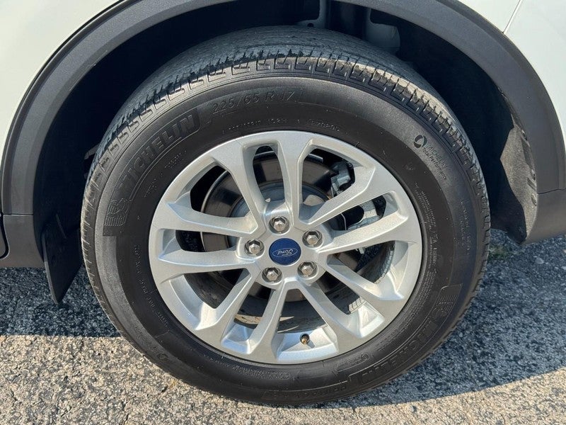 2022 Ford Escape SE FWD