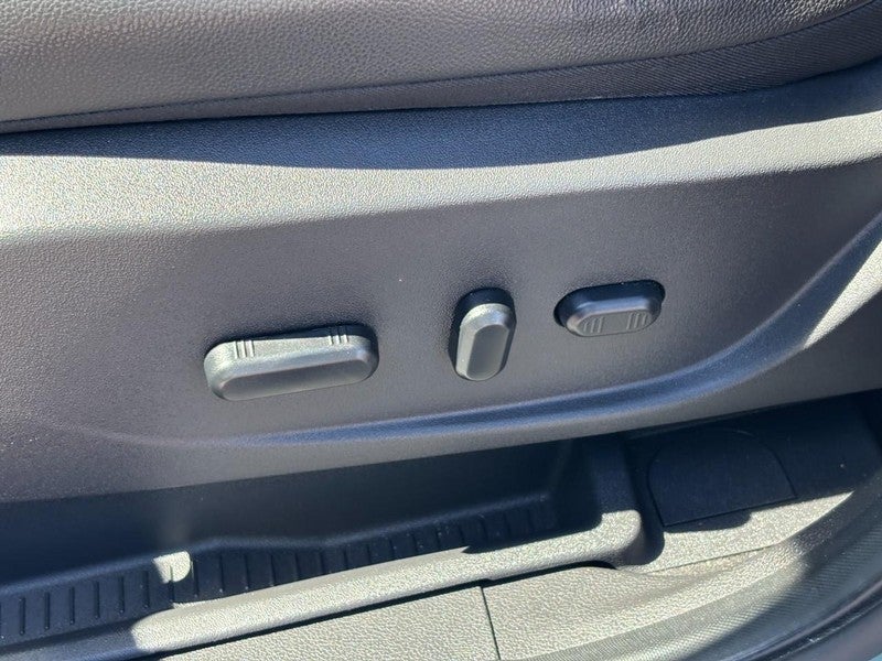 2013 Ford Escape FWD 4dr Titanium