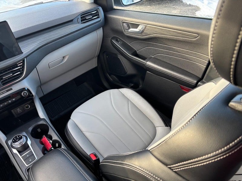 2025 Ford Escape Platinum FWD