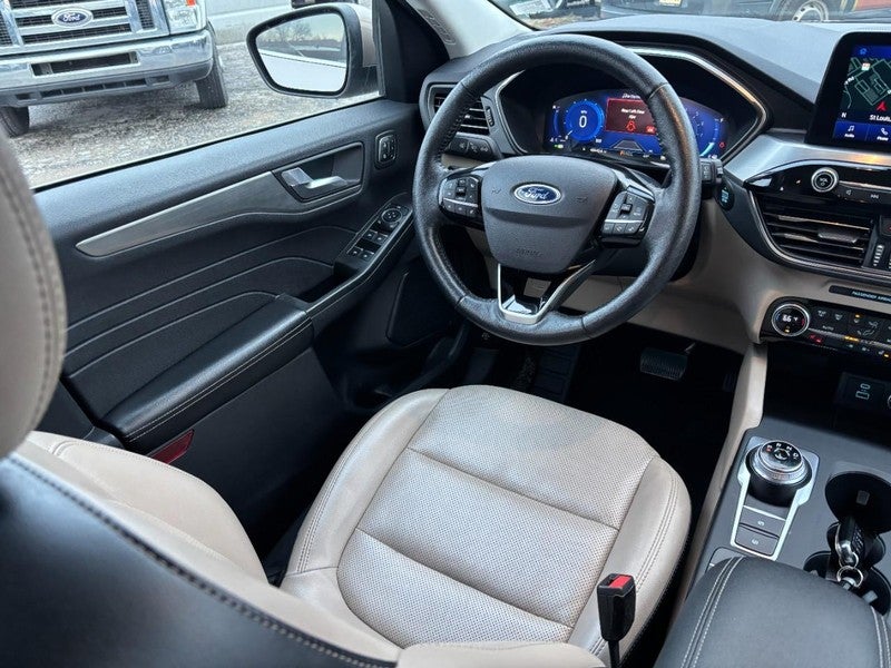 2021 Ford Escape Titanium AWD