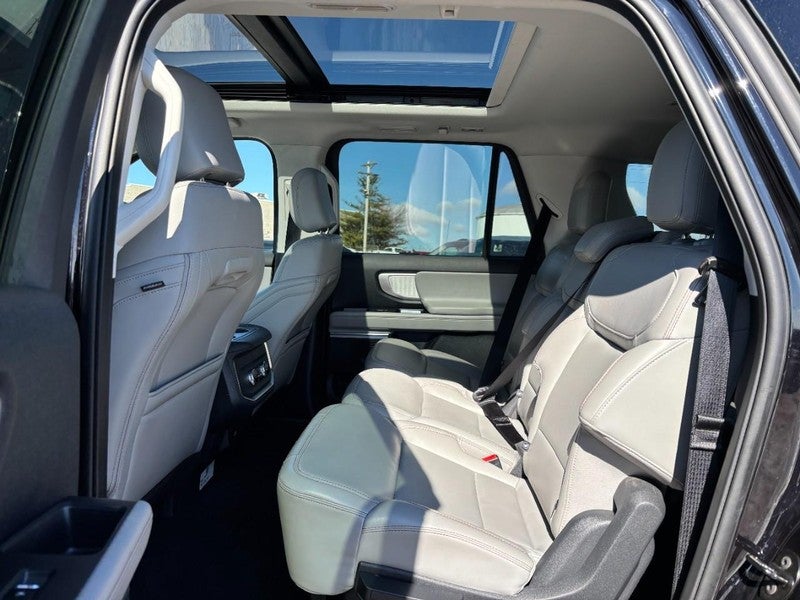 2025 Ford Expedition Max Active 4x4