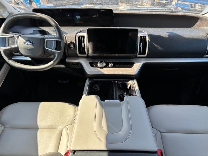 2025 Ford Expedition Max Active 4x4