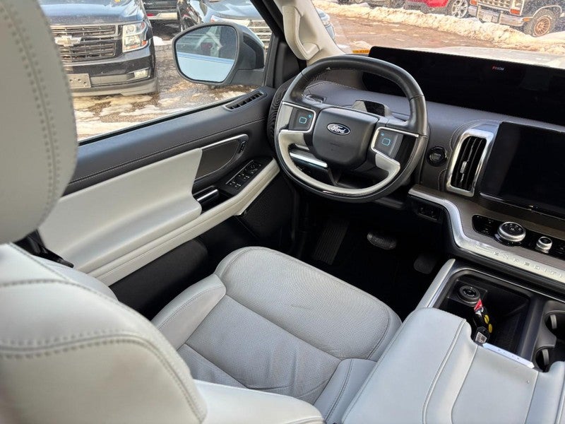 2025 Ford Expedition Max Platinum 4x4