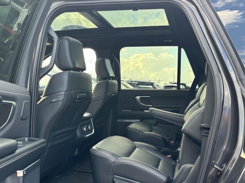 2025 Ford Expedition Max Platinum 4x4