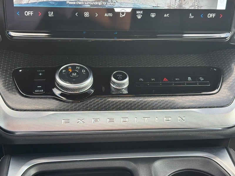 2025 Ford Expedition Max Platinum 4x4