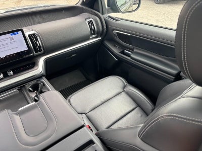 2025 Ford Expedition Max Platinum 4x4