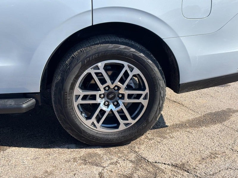 2025 Ford Expedition Active 4x4