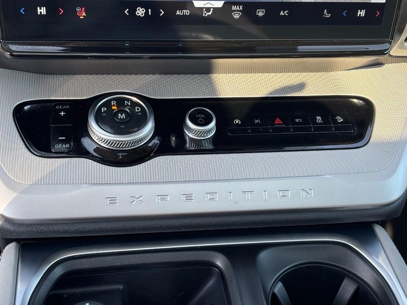 2025 Ford Expedition Active 4x4