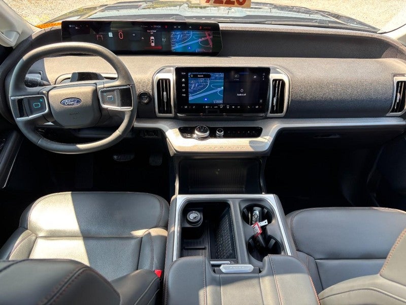 2025 Ford Expedition Active 4x4
