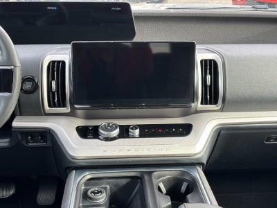 2025 Ford Expedition Active 4x4