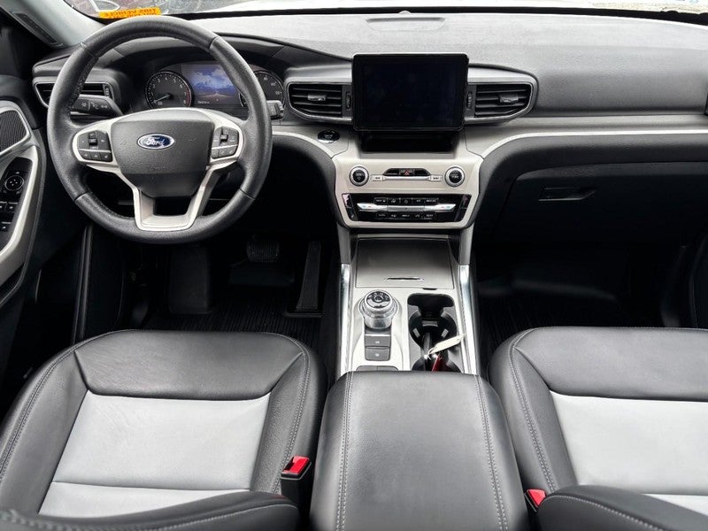 2023 Ford Explorer XLT RWD