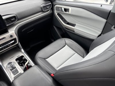 2023 Ford Explorer XLT RWD