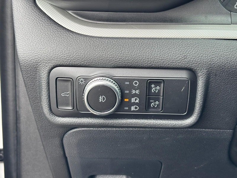 2023 Ford Explorer XLT RWD