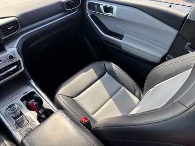 2023 Ford Explorer XLT 4WD