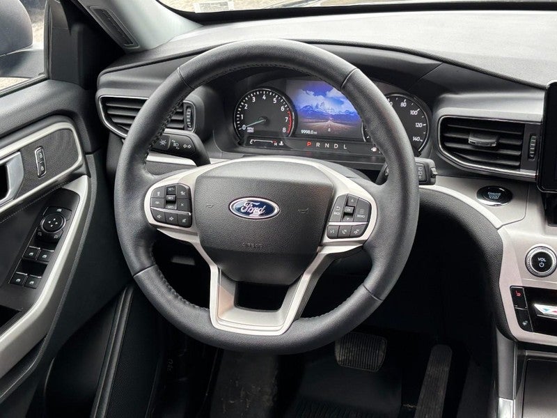 2023 Ford Explorer XLT 4WD