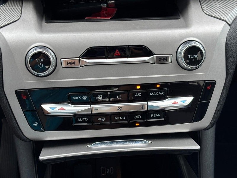 2024 Ford Explorer XLT 4WD
